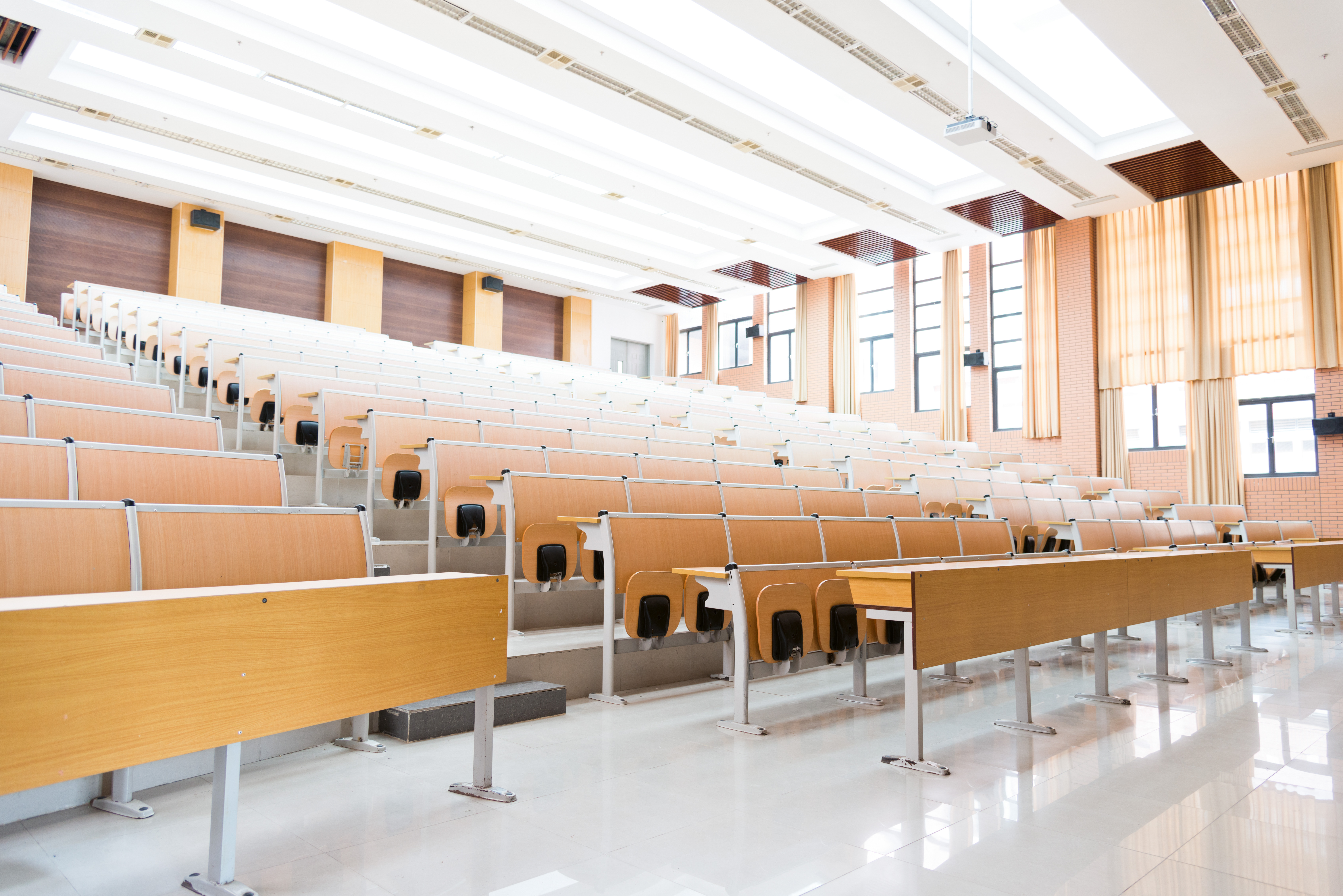 Lighting in the lecture hall